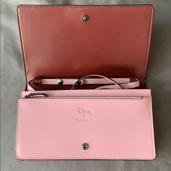 BNWT COACH X DISNEY “SLEEPING BEAUTY” CROSS BODY - Picture 2 of 7